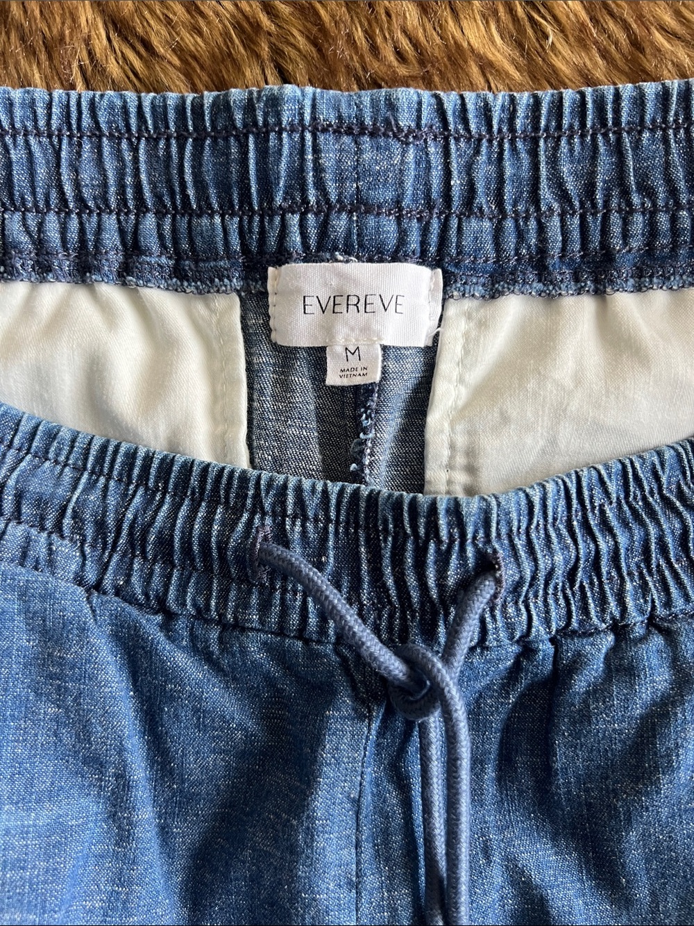 Evereve blue shorts - Size Medium - Picture 7 of 7